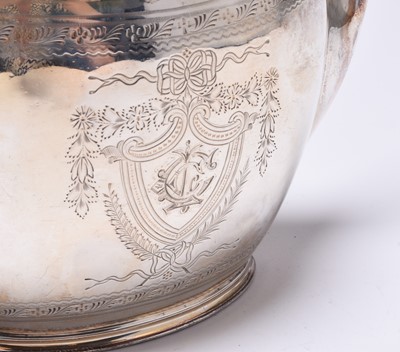 Lot 28 - A Victorian silver teapot