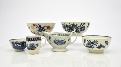 Lot 133 - A group of 18th century English porcelain