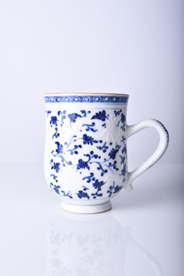 Lot 62 - A Chinese blue and white mug, 18th century