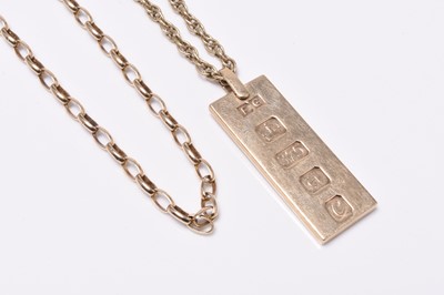 Lot 285 - A 9ct gold ingot pendant on chain and a further 9ct gold chain