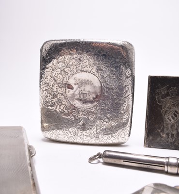 Lot 14 - A small collection of silver and plate