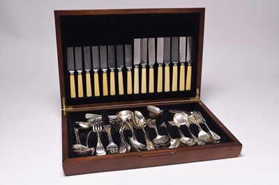 Lot 2 - A cased harlequin canteen of silver flatware