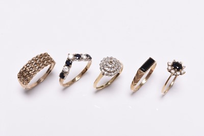 Lot 408 - Five 9ct gold rings