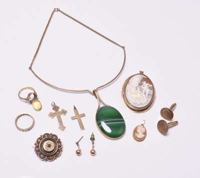 Lot 289 - A small collection of jewellery