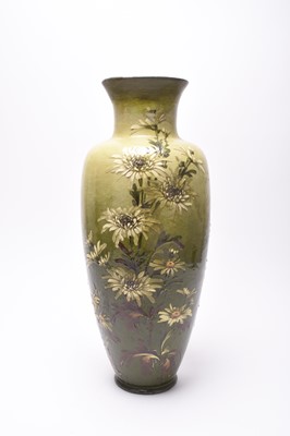 Lot 25 - Linthorpe, Leeds and Burmantofts art pottery