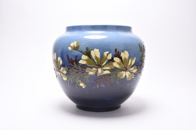 Lot 25 - Linthorpe, Leeds and Burmantofts art pottery