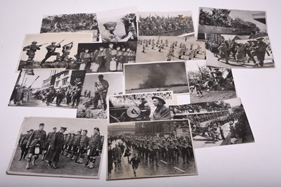 Lot 50 - Press Photography - Canada, Second World War