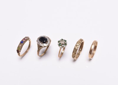 Lot 324 - A collection of five 9ct gold rings