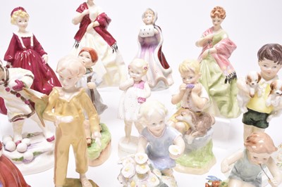 Lot 139 - Sixteen Royal Worcester figures and two Paragon figures