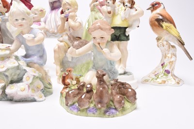 Lot 139 - Sixteen Royal Worcester figures and two Paragon figures