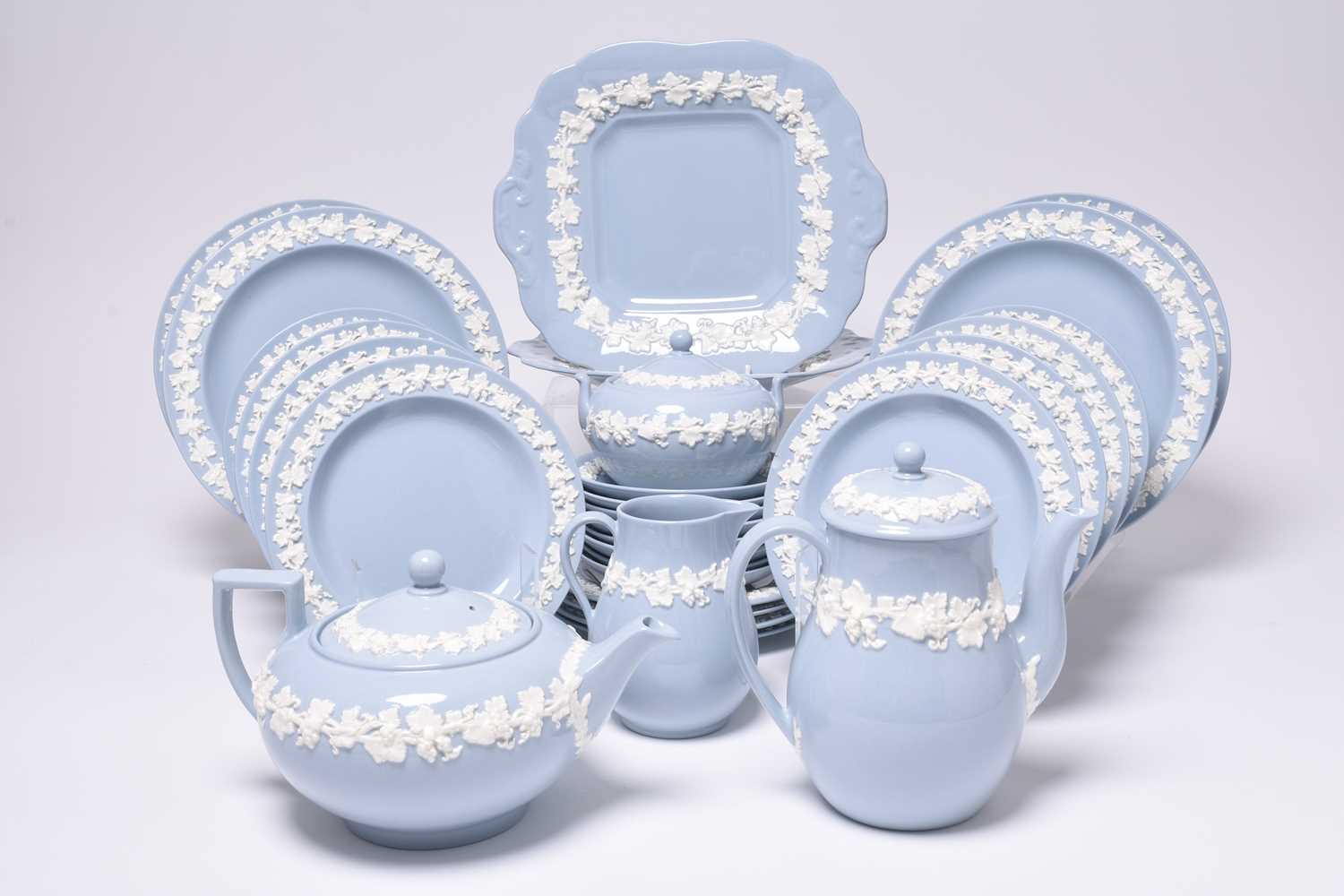 Queensware Cookware Lot 140 - Wedgwood 'Queen's Ware' blue and white
