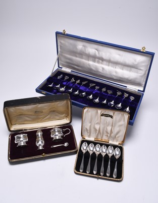 Lot 149 - A small collection of silver