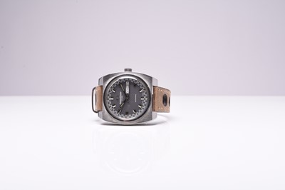Lot 92 - Jaeger LeCoultre: A stainless steel Club wristwatch