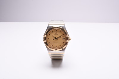 Lot Omega: A mid-sized bi-colour Constellation bracelet watch