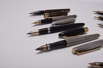 Lot 276 - A collection of seven Sheaffer fountain pens, all cased