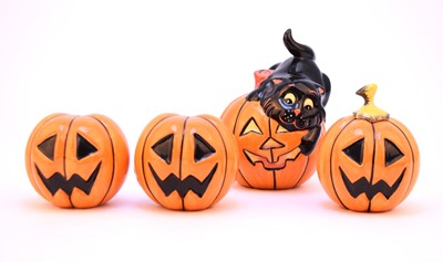 Lot 168 - A group of Lorna Bailey Halloween figures including a cat on a pumpkin