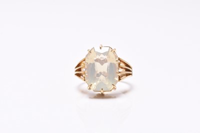 Lot 35 - An 18ct gold Victorian single stone quartz ring