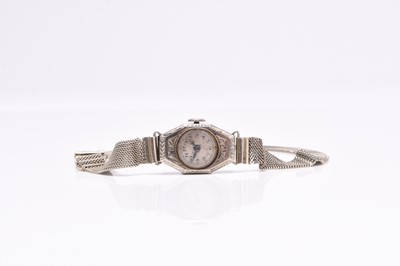 Lot 471 - A lady's 18ct white gold bracelet watch