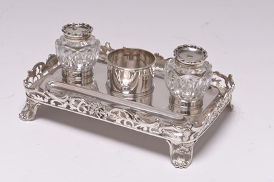 Lot 84 - An early Victorian silver ink standish