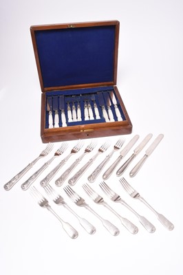 Lot 86 - A collection of silver and plated wares