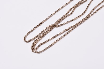 Lot 346 - A yellow metal guard chain