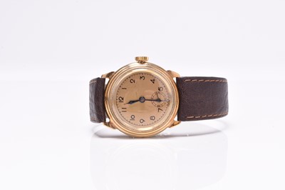 Lot 452 - A gentleman's 9ct gold mid-sized wristwatch