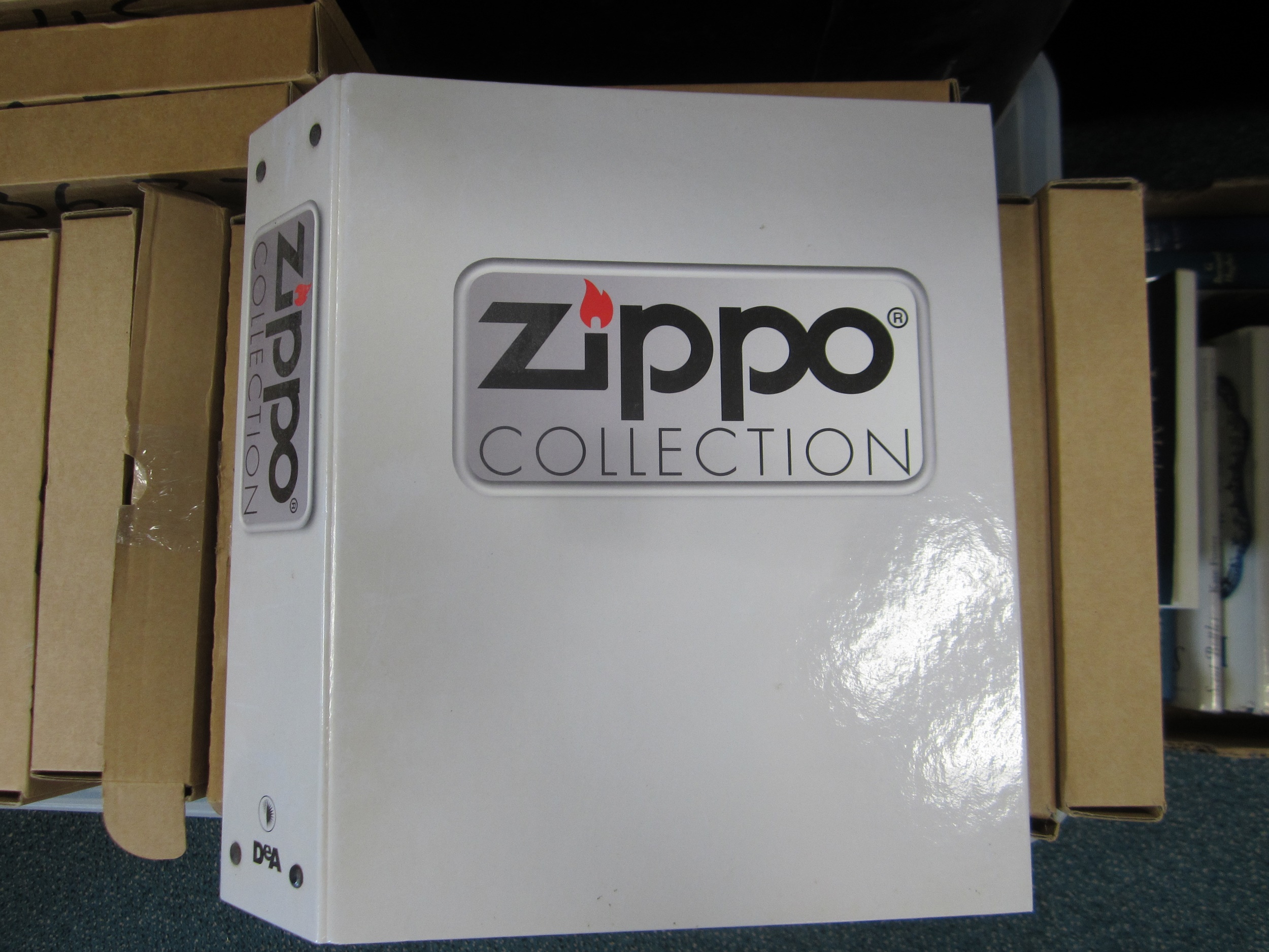 zippo COLLECTION De AGOSTINI プレミアム 専用ケース A Complete Set of Eighty DeAgostini Zippo Lighters in Four