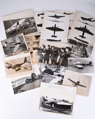 Lot 18 - PRESS PHOTOGRAPHY - Aircraft recognition charts and photographs of German warplanes