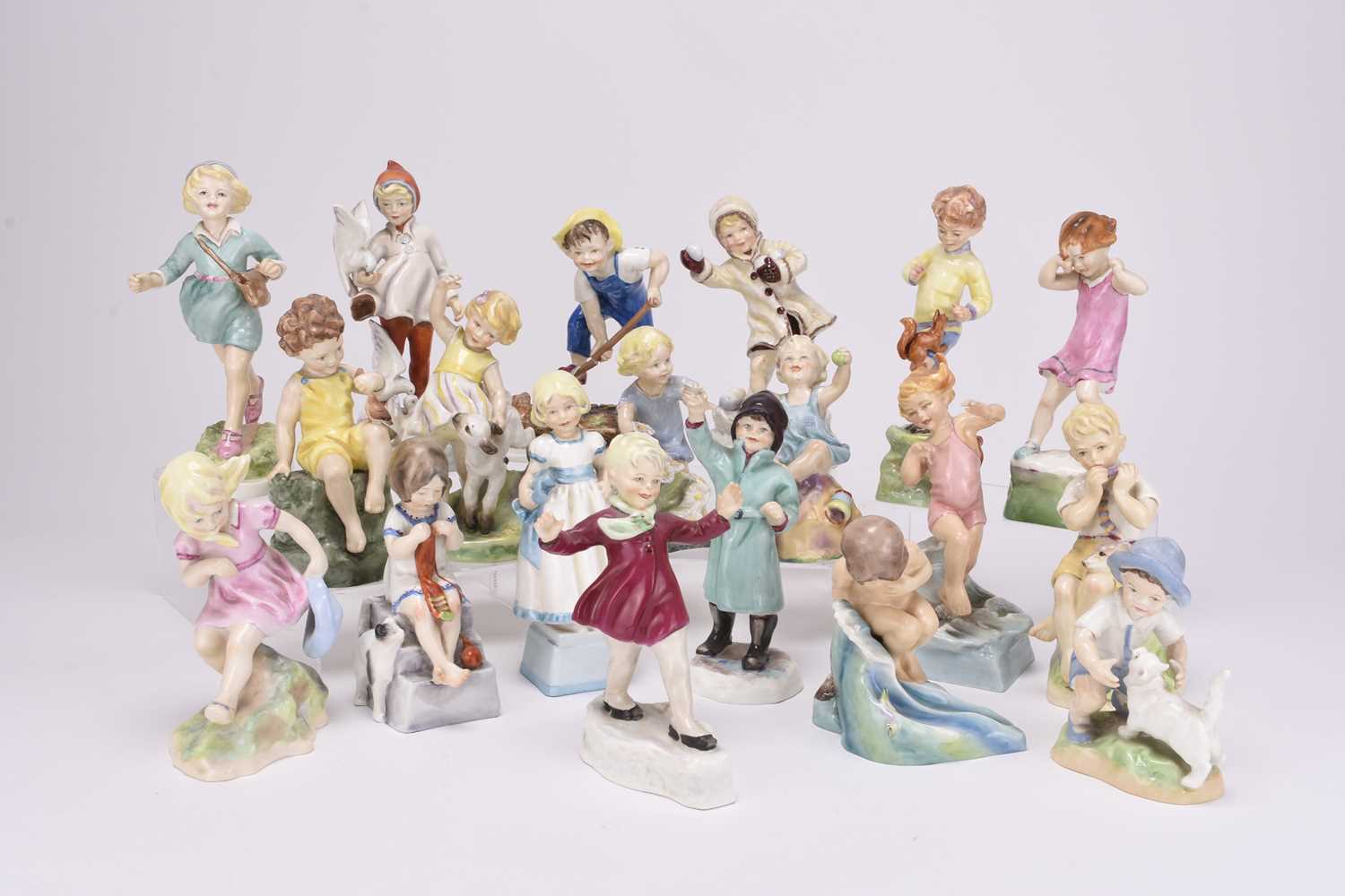 Lot 97 - Royal Worcester sets of the Days of the Week and Months of the Year