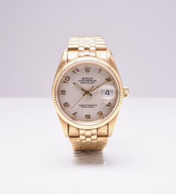 Lot 103 - Rolex: A gentleman's 18ct gold Oyster Perpetual Datejust bracelet watch