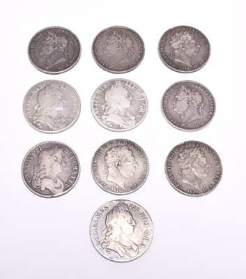 Lot 272 - A collection of crowns comprising