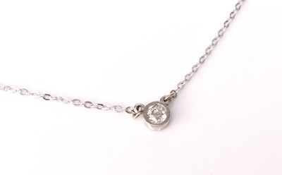 Lot 194 - A single stone diamond pendant on chain