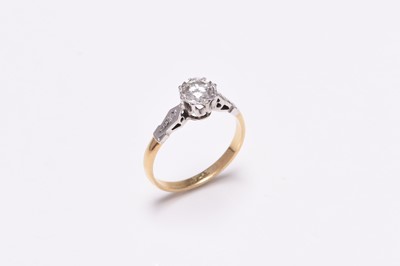 Lot 174 - A single stone diamond ring