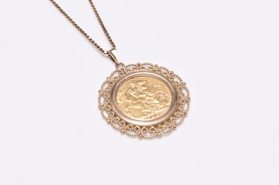 Lot 65 - An Edward VII sovereign pendant on 9ct gold chain