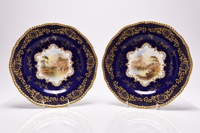 Lot 77 - A pair of Coalport named view dessert plates, early 20th century