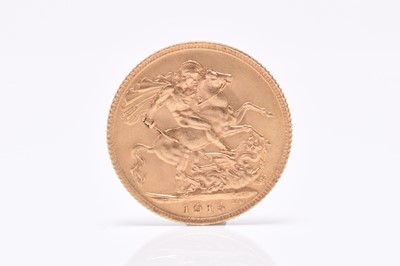 Lot 151 - George V sovereign dated 1915