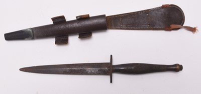 Lot 237 - WW2 Second Pattern Fairbairn Sykes fighting knife