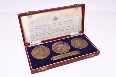 Lot 153 - United Kingdom 1936, Three kings reigned in the same year. 3 medallions