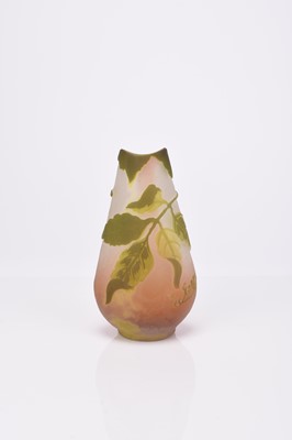 Lot 176 - Small Emile Galle 'Sycamore' cameo vase, early 20th century