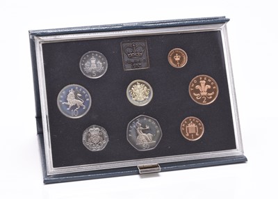 Lot 180 - A small collection of UK and foreign gold, silver, cupro-nickel and bronze coinage