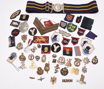 Lot 202 - British Military formation signs and cap badges