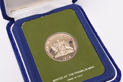Lot 185 - United Kingdom 1983 gold proof collection comprising £2 sovereign and half sovereign