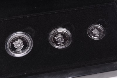 Lot 209 - The 2018 Armistice Centenary Remembrance Gold Gallantry Three Coin Prestige Sovereign Proof Set.