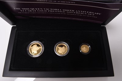 Lot 211 - The 2019 Queen Victoria 200th Anniversary 24 carat Gold Prestige Sovereign Set