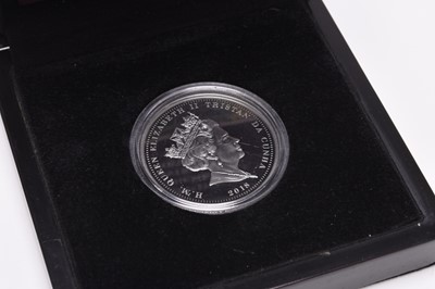 Lot 146 - The 2018 Armistice Centenary Remembrance Gold Gallantry Proof Double Sovereign
