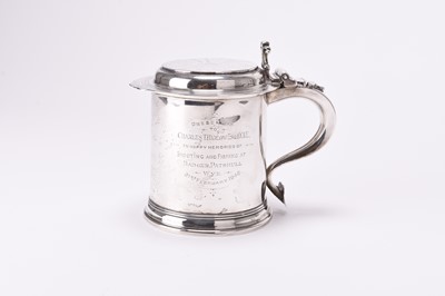 Lot 12 - An Edwardian presentation silver tankard