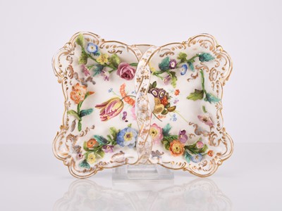 Lot 96 - A Coalport tray basket, circa 1820-25