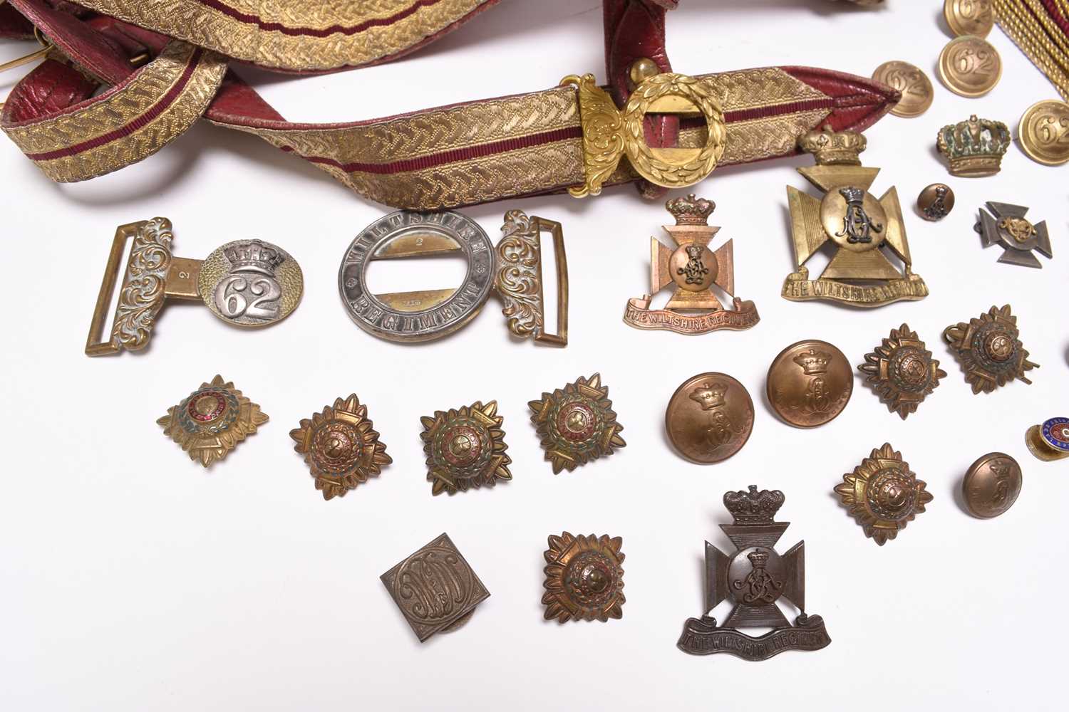 Lot 102 - Duke of Edinburgh's 62nd (Wiltshire) Regiment buckle, sash and badges