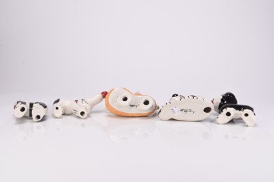 Lot 133 - Five Lorna Bailey models of dogs