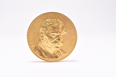 Lot 239 - A 22ct gold commemorative Albert Schweitzer Memorial Medallion 1875-1965